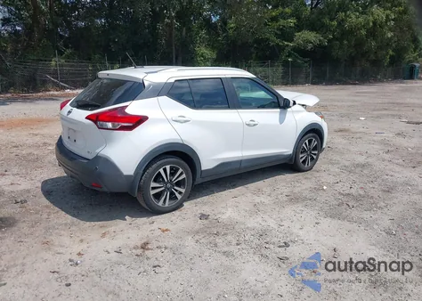 2020 Nissan Kicks Sv Xtronic Cvt из США, поврежденный, VIN 3N1CP5CV0LL546921